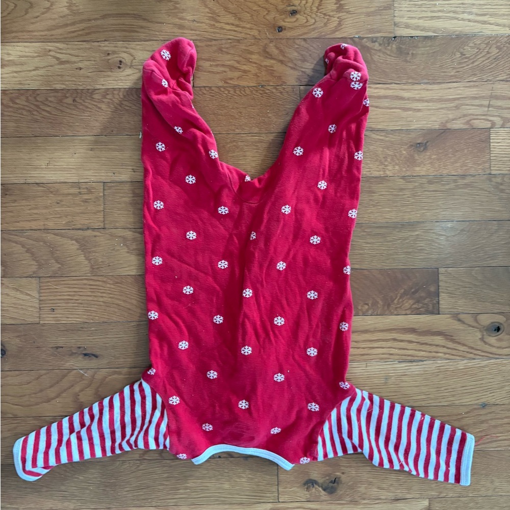 Festive Red Striped Santa Kids Pajama Set - Picture 4 of 15